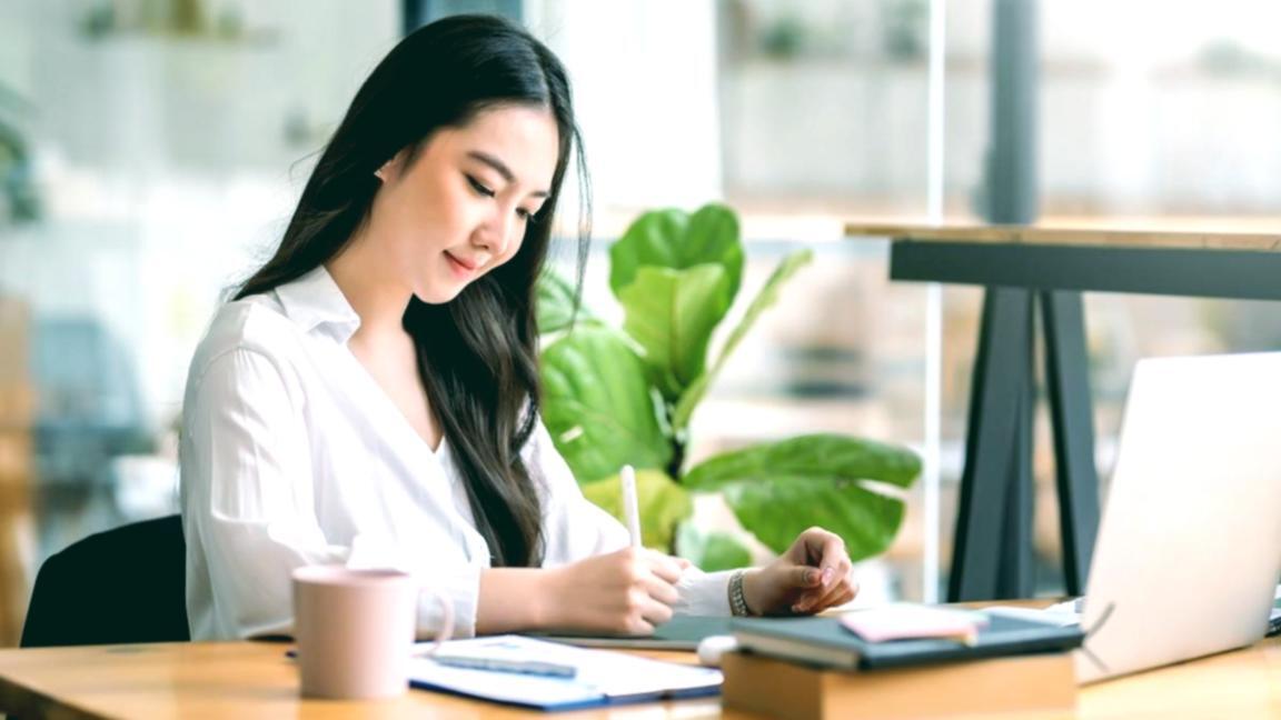 Процес перевірки сатиричного тексту викладачем онлайн